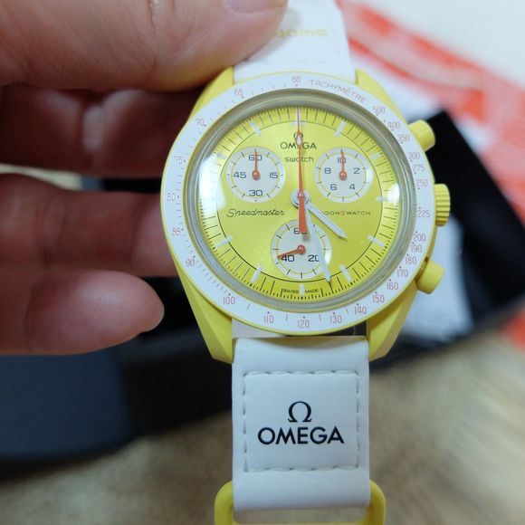 Omega x Swatch Bioceramic Moonswatch Mission to the Sun - Picture 5 of 13